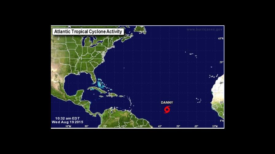 Tormenta Danny mantiene su fuerza y avanza hacia las Antillas menores
