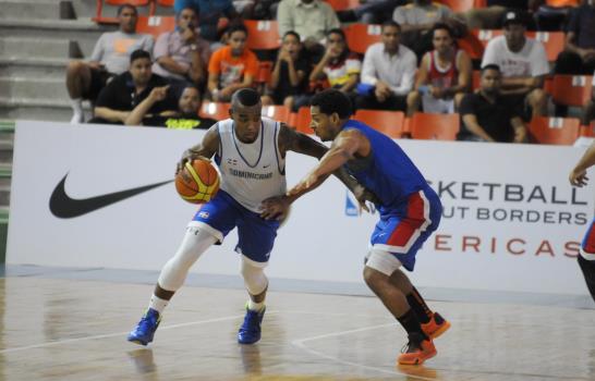 A coach Atkinson le preocupa la defensa de la Selección Nacional de Baloncesto