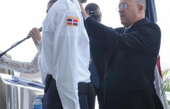 Gradúan a 200 agentes de vigilancia  penitenciaria
Gradúan a 200 agentes vigilancia penitenciaria