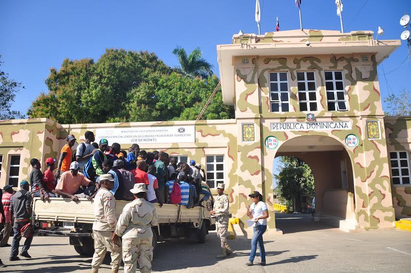 Siguen deportaciones de haitianos por Dajabón; repatrian ayer a 35