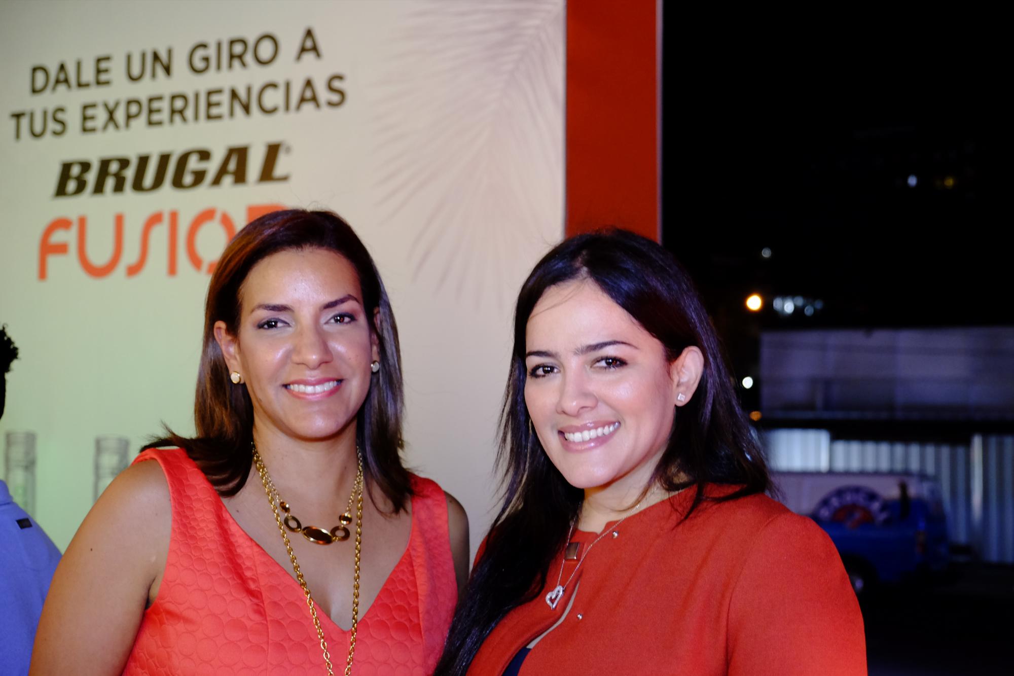 Mery Melo y Heidi Pineda.