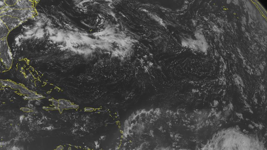 Pronostican que Danny se convertiría en huracán el viernes mientras avanza hacia la región del Caribe