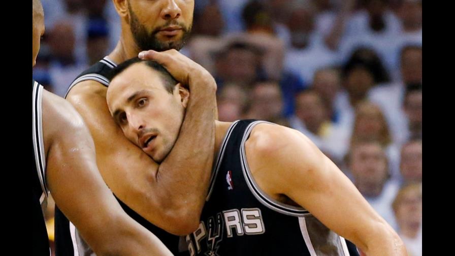 Tim Duncan recibe Premio al Compañero del Año de NBA Tim Duncan recibe Premio al Compañero del Año de NBA