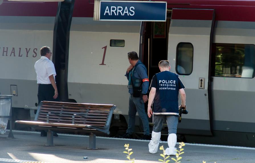 Tres heridos en ataque a un tren de alta velocidad en Francia