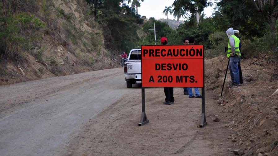 Inician trabajos de construcción de la carretera turística Gregorio Luperón Inician trabajos de construcción de la carretera turística Gregorio Luperón