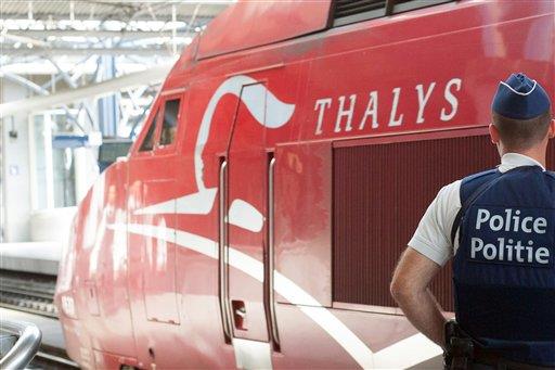  Hollande agradece a Obama la acción de estadounidenses en el tren Thalys