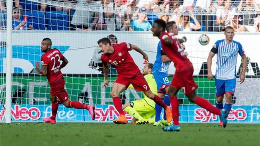 Lewandowski anota en último minuto y rescata a Bayern 