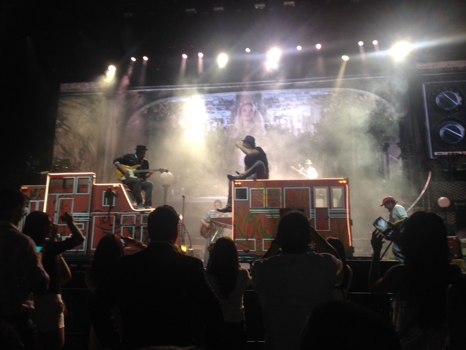 La escenografía fue un toque único y personalizado