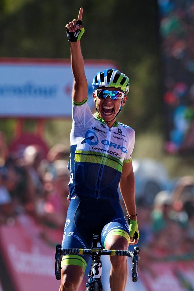 Estevan Chaves gana 2da etapa en Vuelta a España; Nibali expulsado 