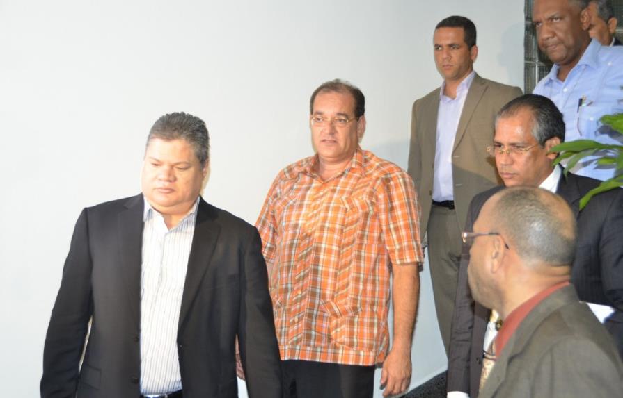 Tribunal de Monte Plata conoce juicio contra empresario Winston Risik
