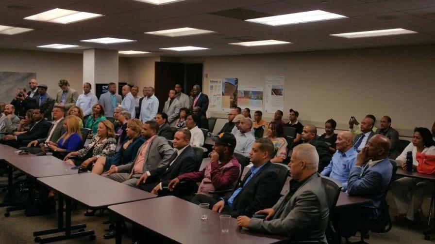 Abinader dice que la diáspora dominicana aspira a retornar y encontrar un país con otro rumbo Abinader dice que la diáspora dominicana aspira a retornar y encontrar un país con otro rumbo