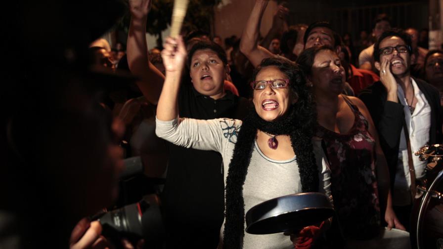 El presidente de Guatemala descarta dimitir tras crisis política 