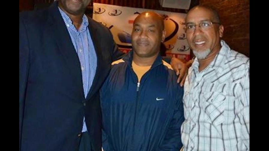 Julián -Bombo- McKelly seleccionado a la inmortalidad en San P. de Macorís Julián -Bombo- McKelly seleccionado a la inmortalidad en San P. de Macorís