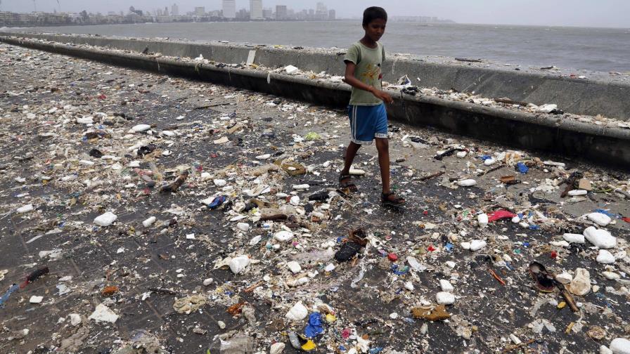 Científicos encuentran un vertedero marino en el océano Pacífico
