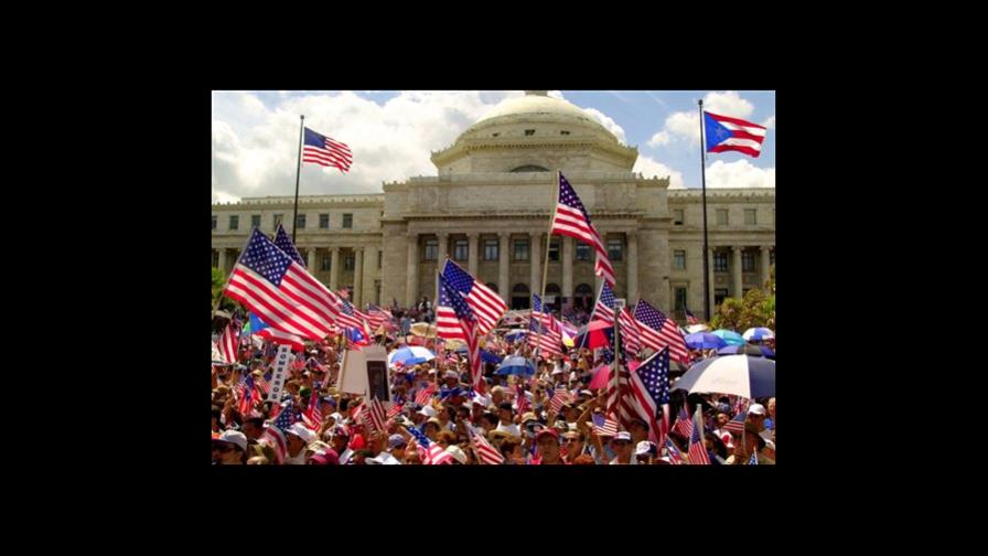 Defensores de Puerto Rico como estado ven ocasión en crisis 