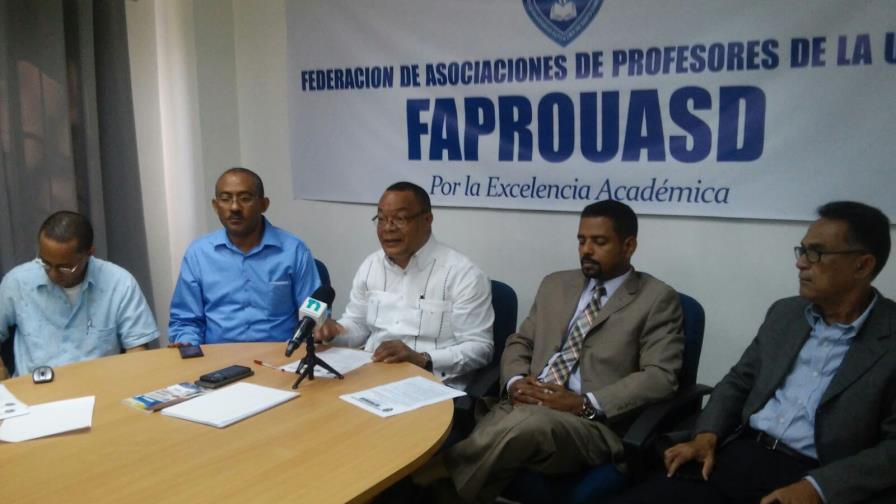 Profesores de la UASD paralizan la docencia en demanda pago de viáticos atrasados