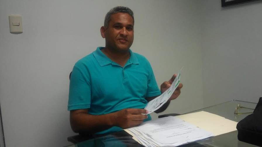 Exempleado del Inposdom reclama su liquidación desde hace siete años