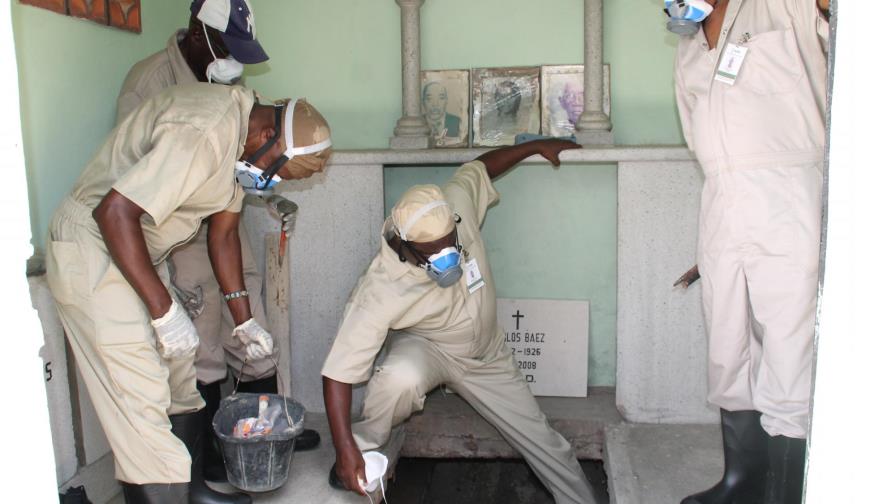 ADN establece procedimiento de exhumación de cadáveres