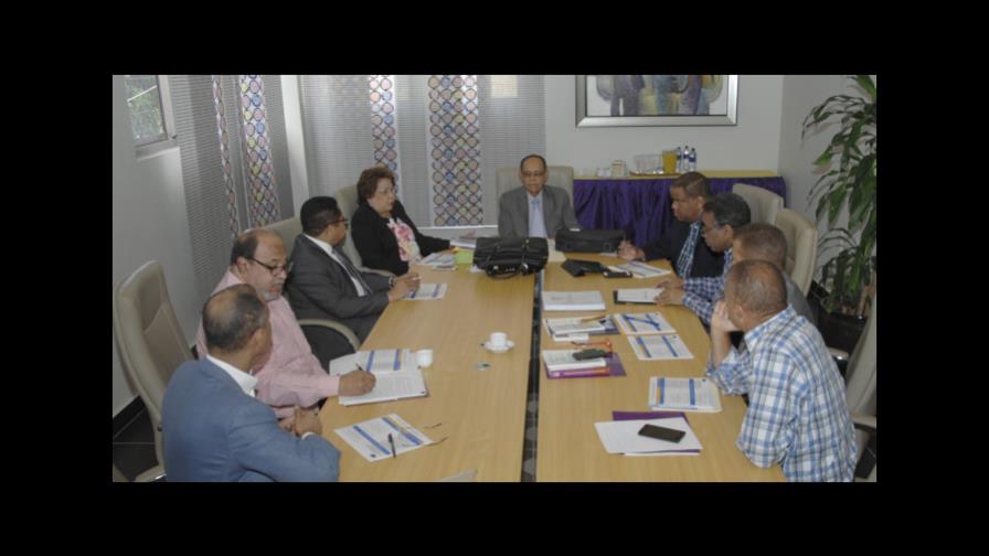 El PLD medirá por encuestas internas a los aspirantes a cargos municipales y congresuales El PLD medirá por encuestas internas a los aspirantes a cargos municipales y congresuales