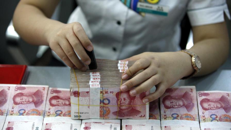 Casi 300.000 millones de yuanes inyectados en dos días buscan dar liquidez al sistema bancario chino