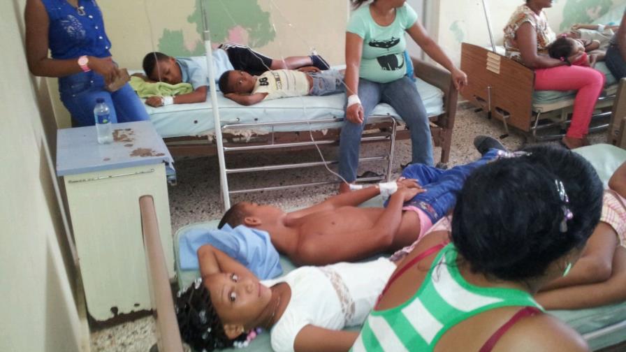 Reportan 105 intoxicados en Puerto Plata tras ingerir almuerzo escolar Reportan 105 intoxicados en Puerto Plata tras ingerir almuerzo escolar