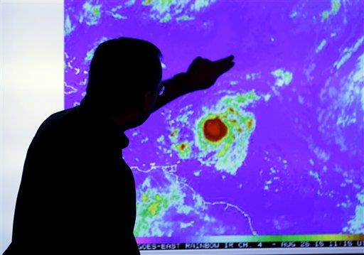Caribe oriental se prepara para recibir lluvias de Erika 