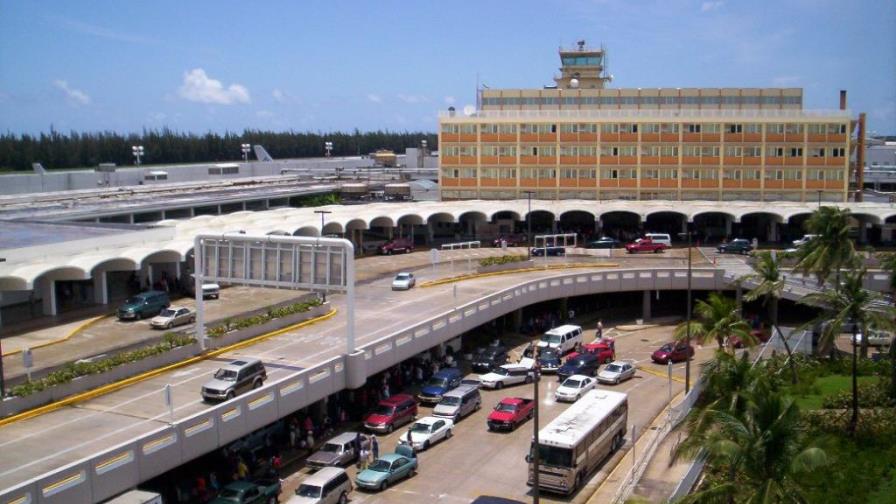 Cancelan 80 vuelos en Puerto Rico ante llegada de tormenta tropical Erika