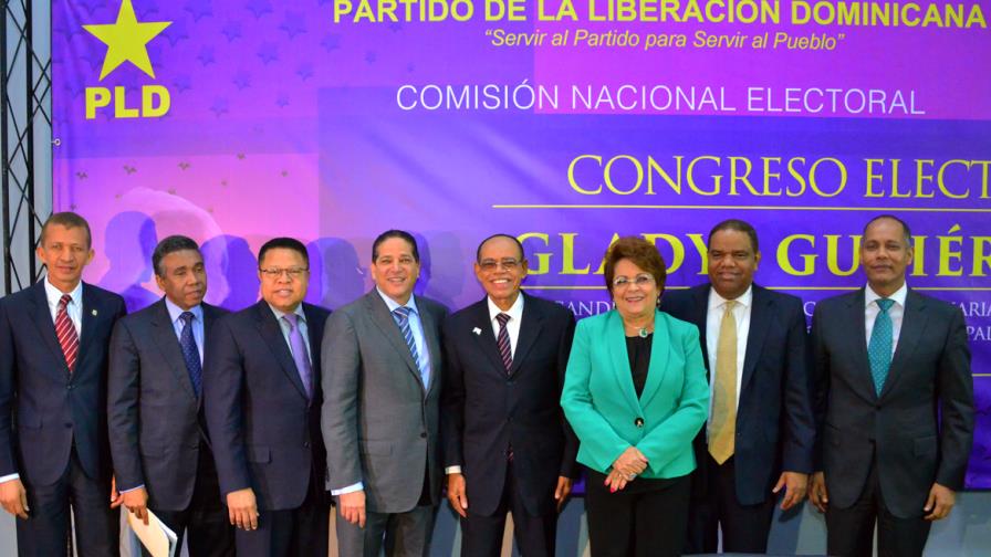 PLD mantiene convocatoria para proclamación de Danilo Medina en medio de tensiones grupales PLD mantiene convocatoria para proclamación de Danilo Medina en medio de tensiones grupales