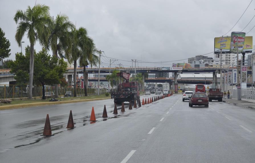  Disminuyen las actividades comerciales y de tránsito en la capital por la tormenta Erika