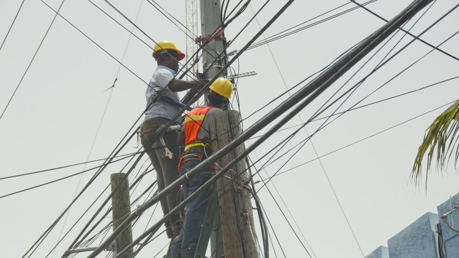 The Economist: una oportunidad única para sector eléctrico dominicano