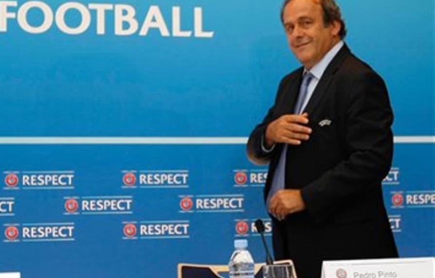 Michel Platini rehúsa hablar sobre problemas de la FIFA 