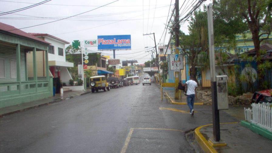La Romana sufre daños menores tras avance de Erika