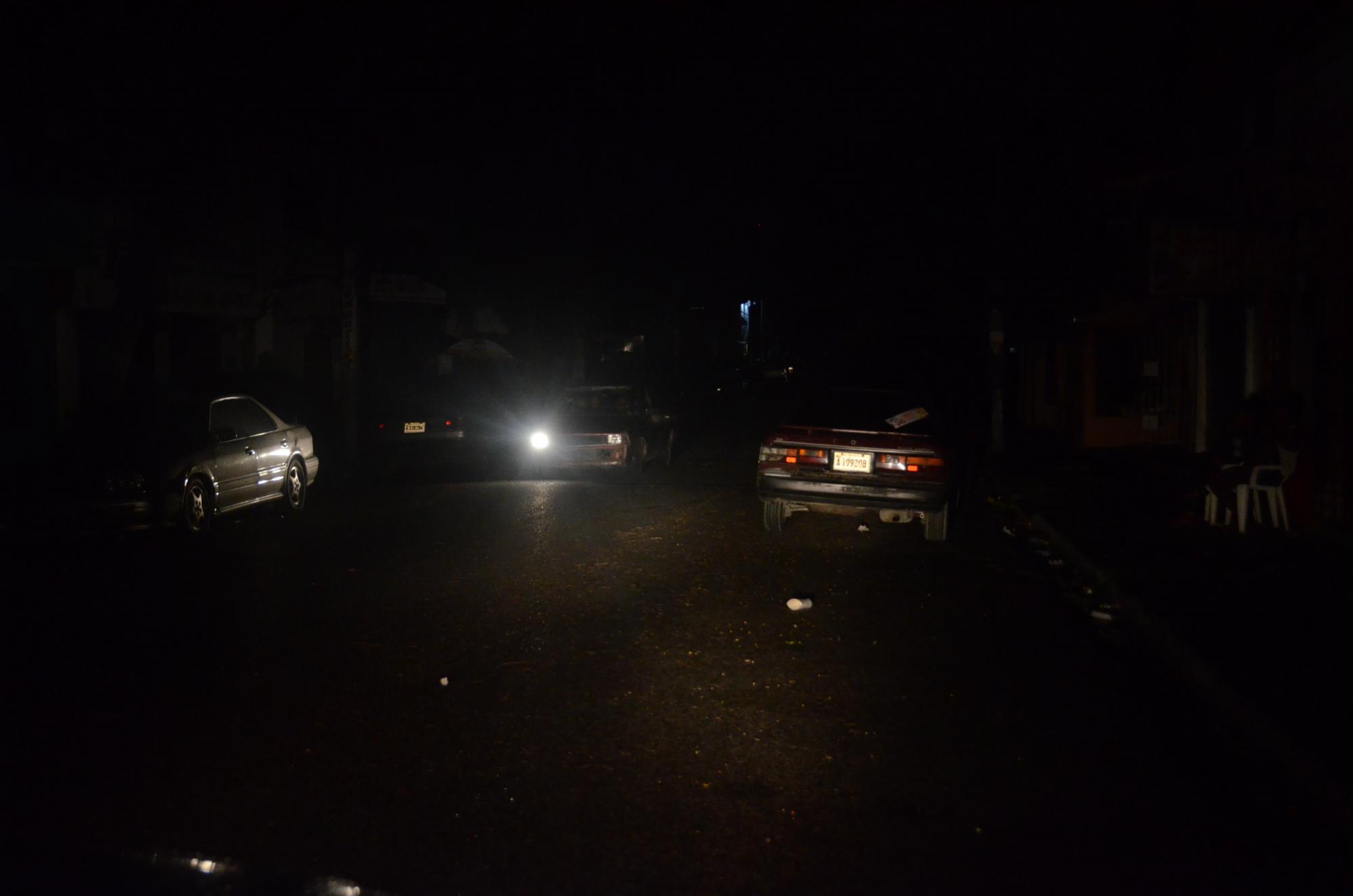 Apagón en Capotillo, calle Sexta.