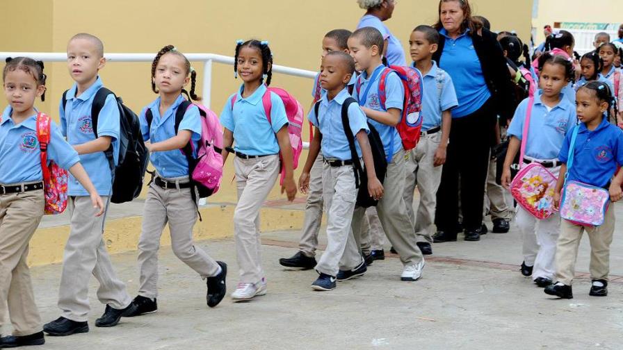 Ministerio de Educación llama a la reanudación de la docencia el lunes 