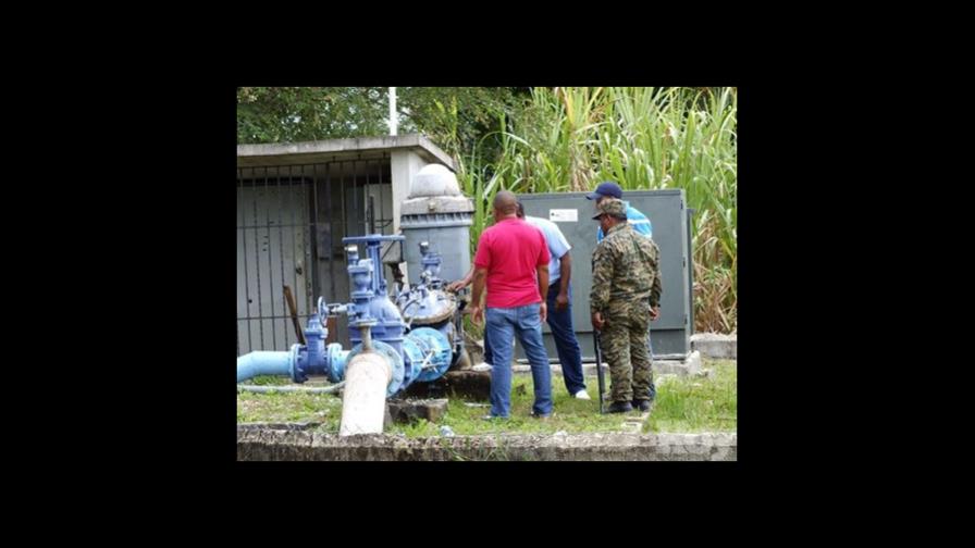 Aguda escasez de agua en Boca Chica por avería en el acueducto