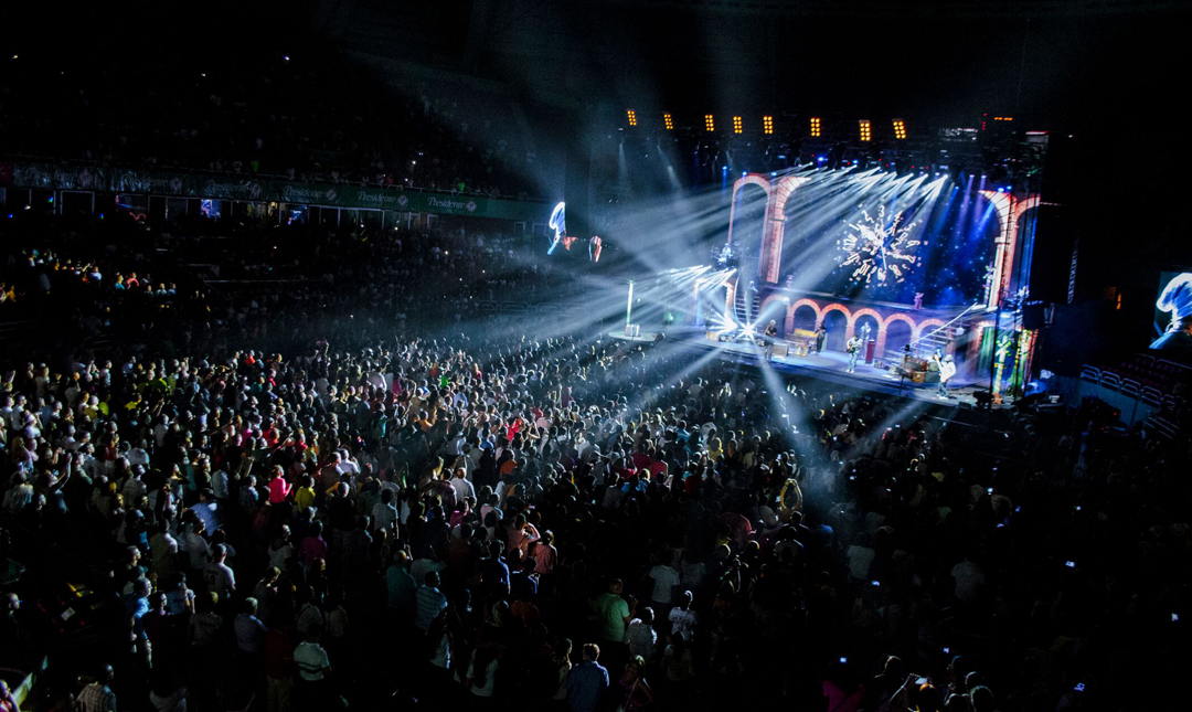 El público ha abarrotado el Palacio de los Deportes