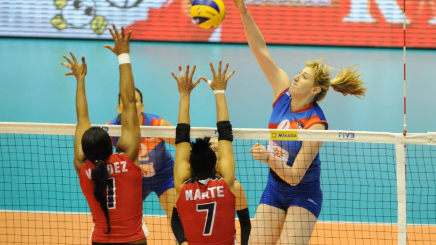 Serbia barre a Dominicana en la Copa del Mundo de Voleibol