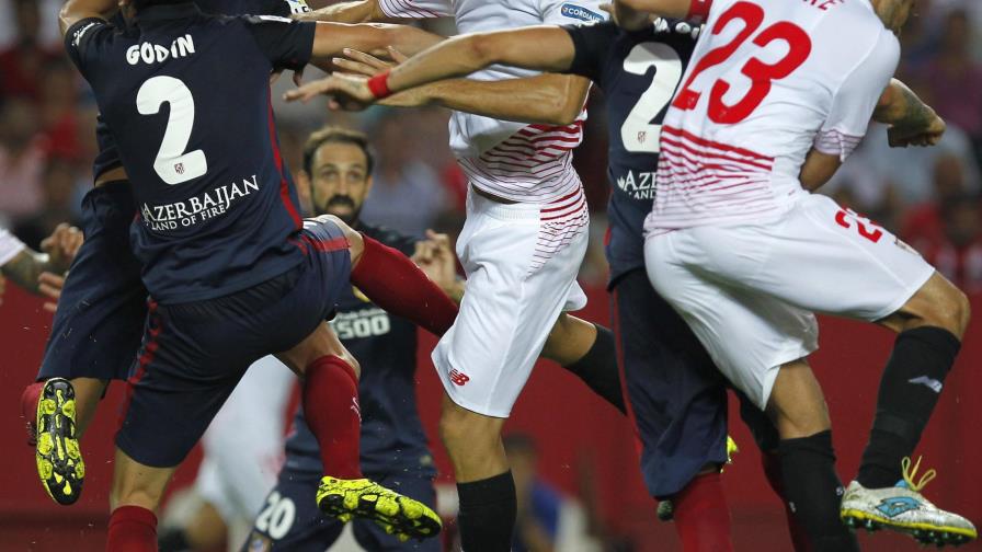 Martínez redondea victoria del Atlético en Sevilla 