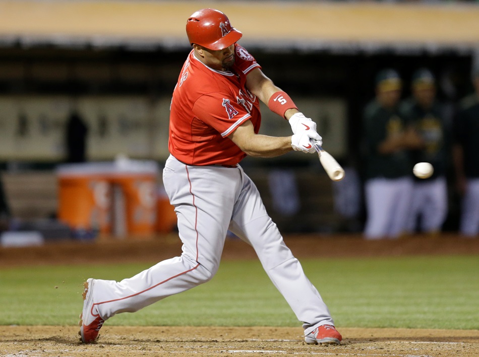 Albert Pujols bateó de 4-2 con una anotada y una impulsada en la jornada de ayer. 