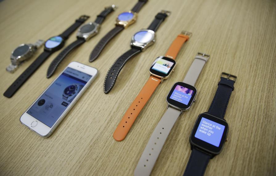 Google lanza app que conecta smartwatches Android con iPhone 