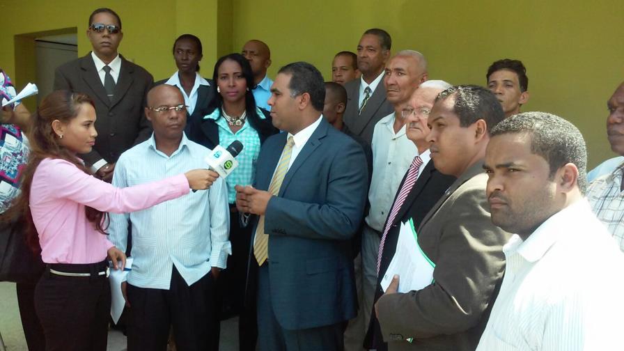 El PRI deposita en la  JCE padrón para la convención