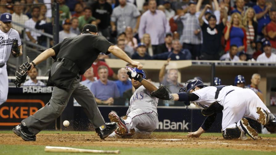 Rangers triunfa sobre Padres 