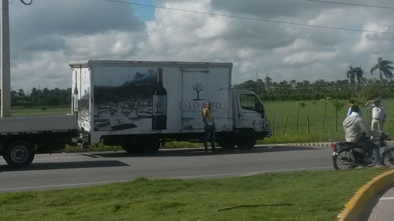 Accidente de tránsito entre dos camiones en Punta Cana.