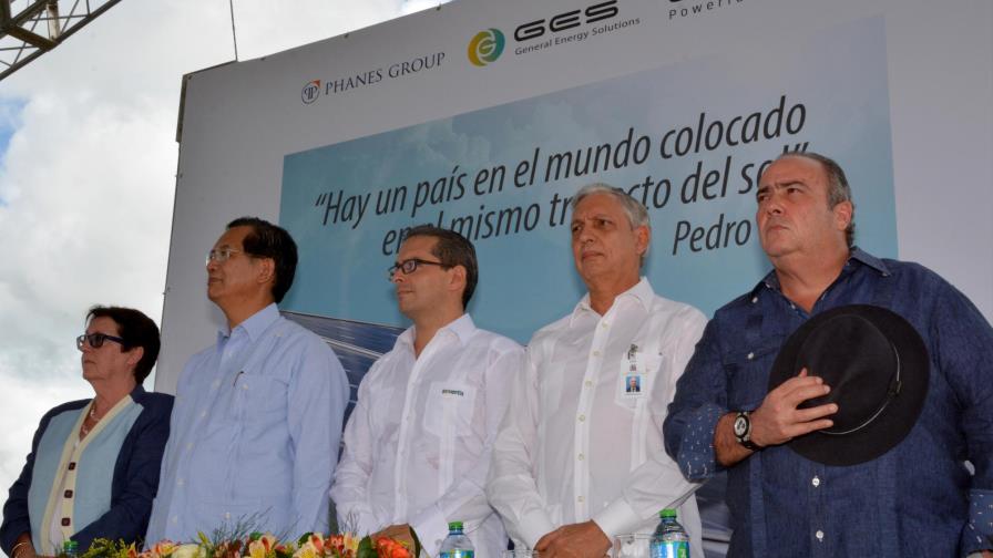 Inauguran planta fotovoltaica en Monte Plata que aportará 30 megavatios al sistema