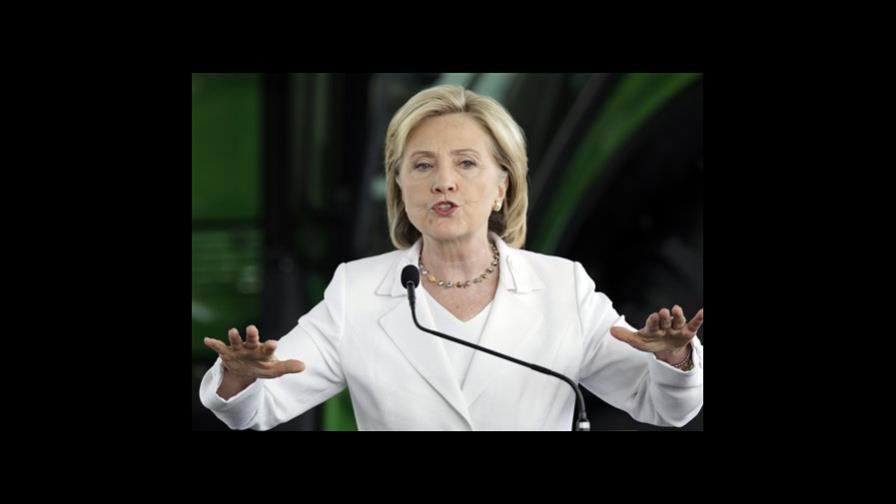 La popularidad de Hillary Clinton cae a mínimos tras polémica por correos