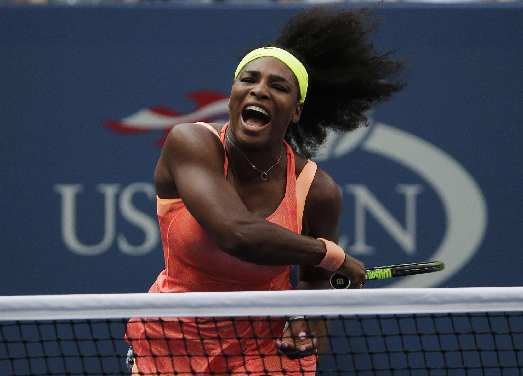 Serena Williams ganó el partido 7-6 (5) y 6-3.