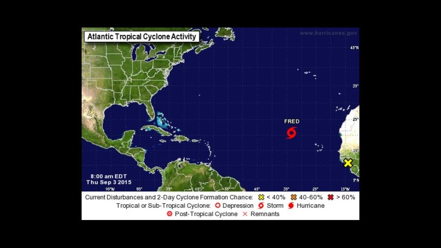 La debilitada tormenta Fred se resiste a degradarse en el Atlántico