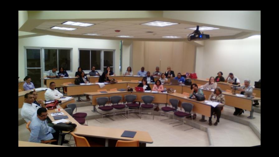 Entidades realizan encuentro por la enseñanza y la seguridad vial