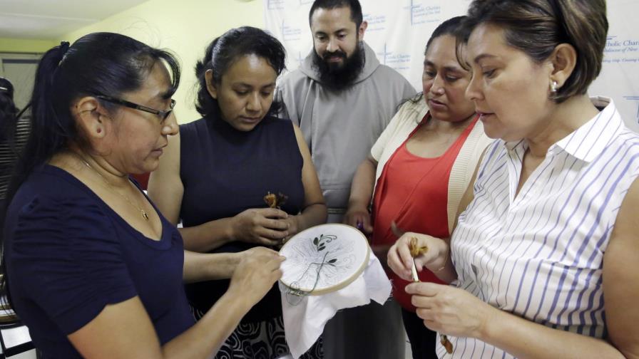 Inmigrantes pedirán al papa que presione a EE.UU. 