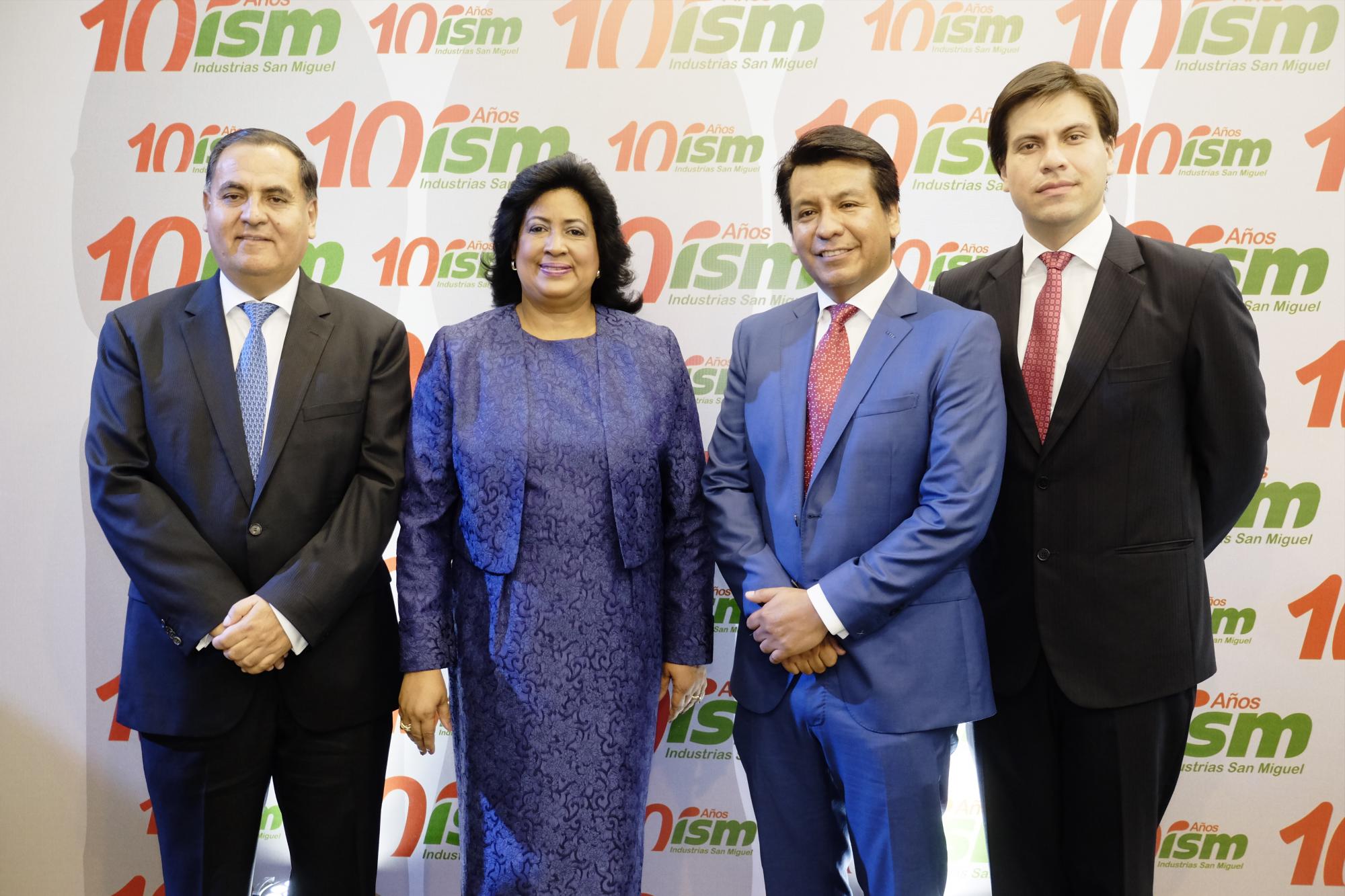 Jorge Añaños, Cristina Lizardo, Arturo Marroquí y Hans Añaños.